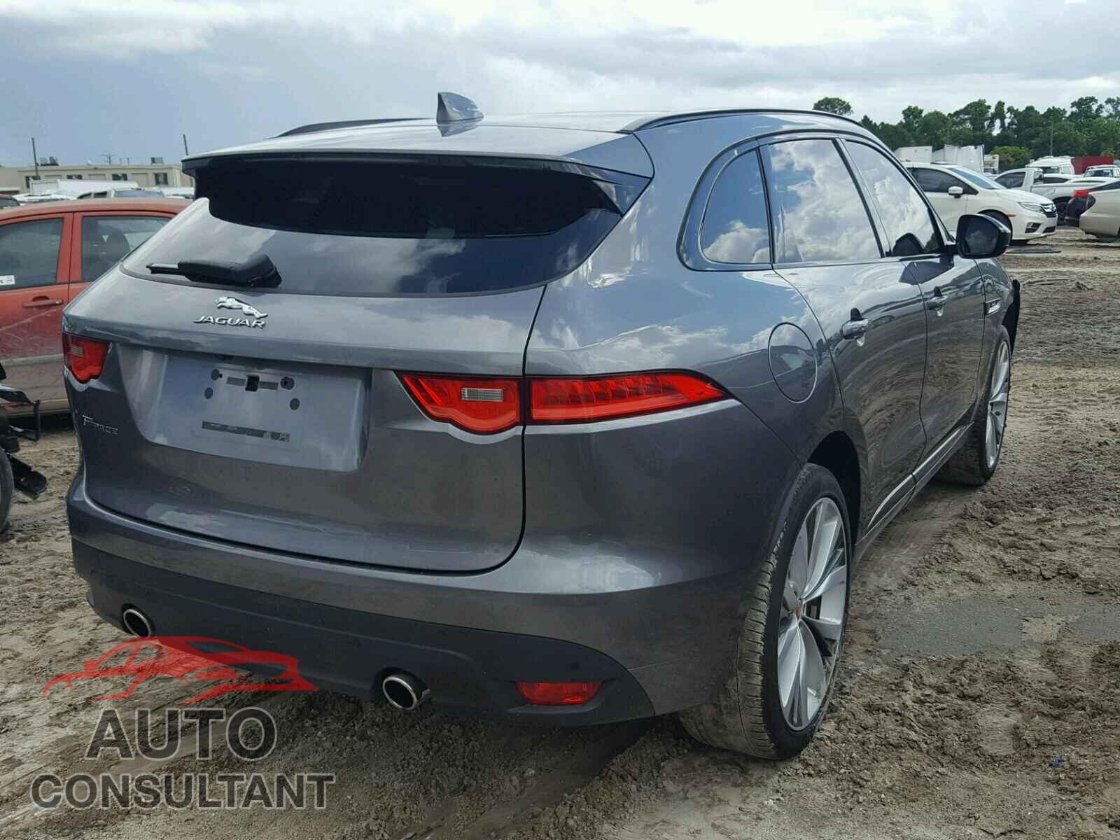 JAGUAR F-PACE 2017 - SADCL2BV8HA099010