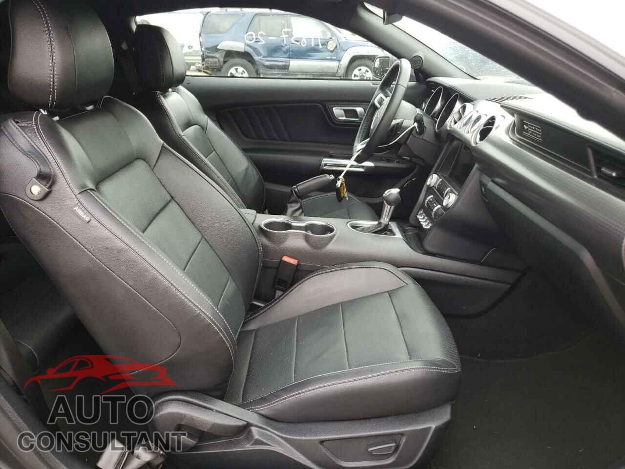 FORD MUSTANG 2020 - 1FA6P8CF3L5158883