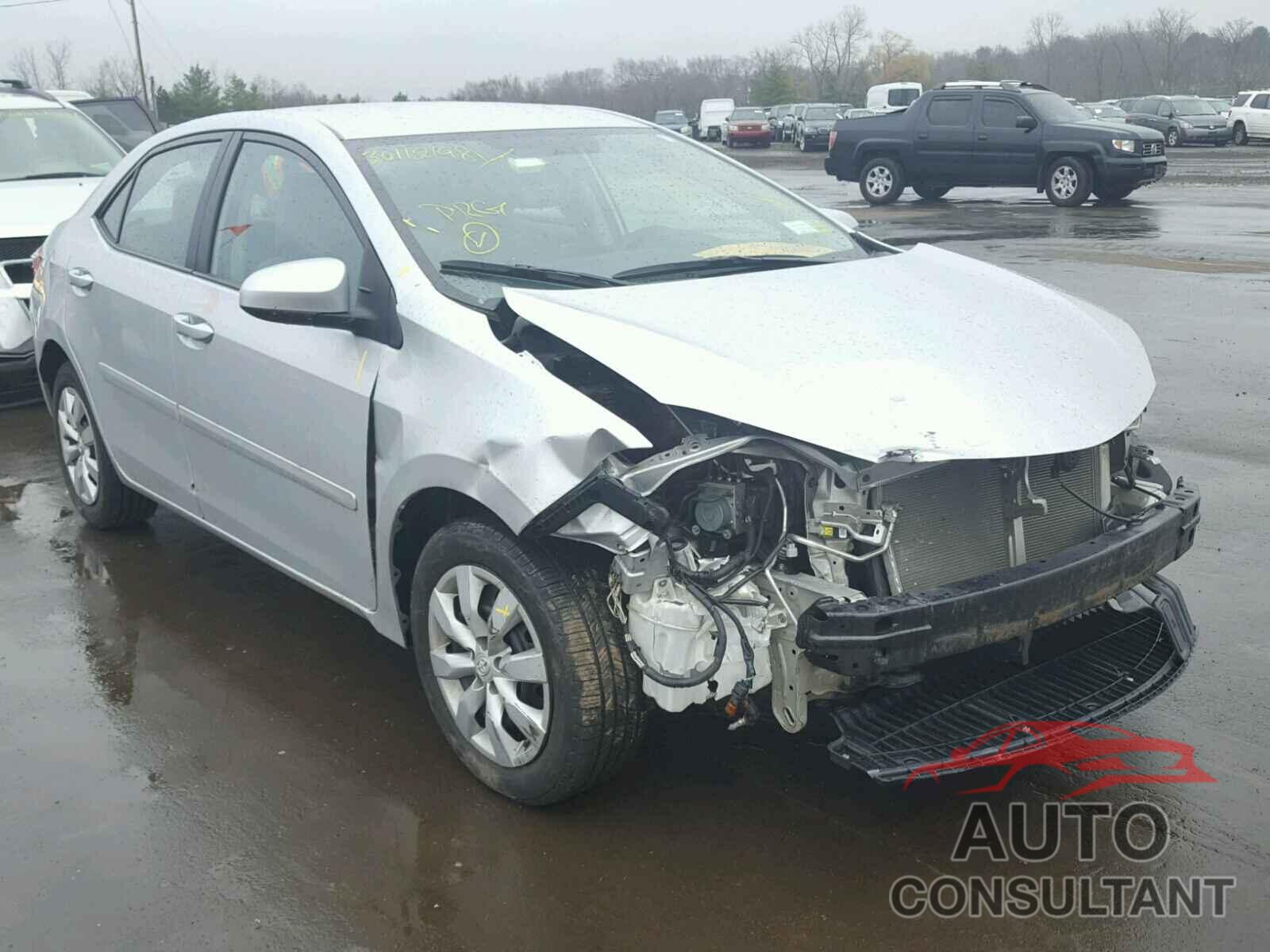 TOYOTA COROLLA 2015 - 5YFBURHE8FP258461
