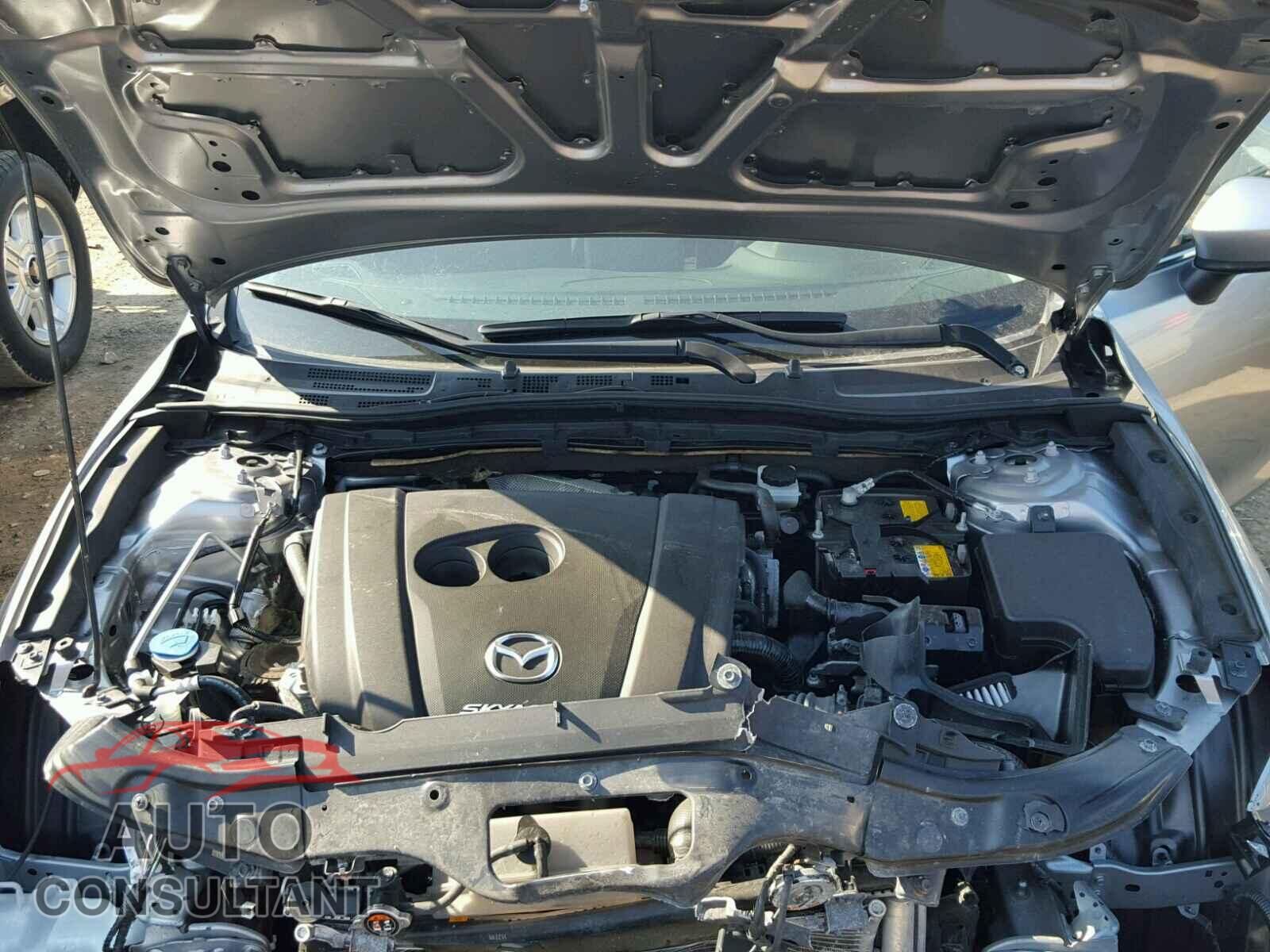 MAZDA 3 2016 - JM1BM1U76G1308613