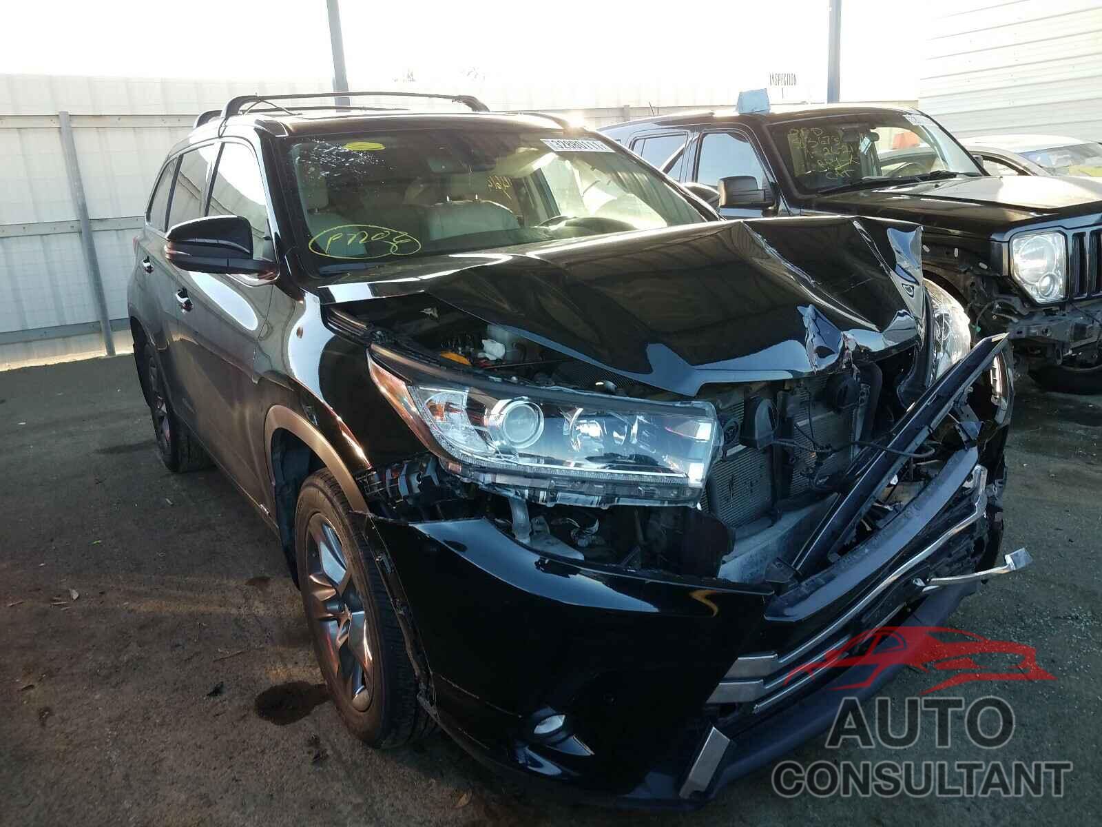 TOYOTA HIGHLANDER 2019 - 5TDDGRFH0KS068247