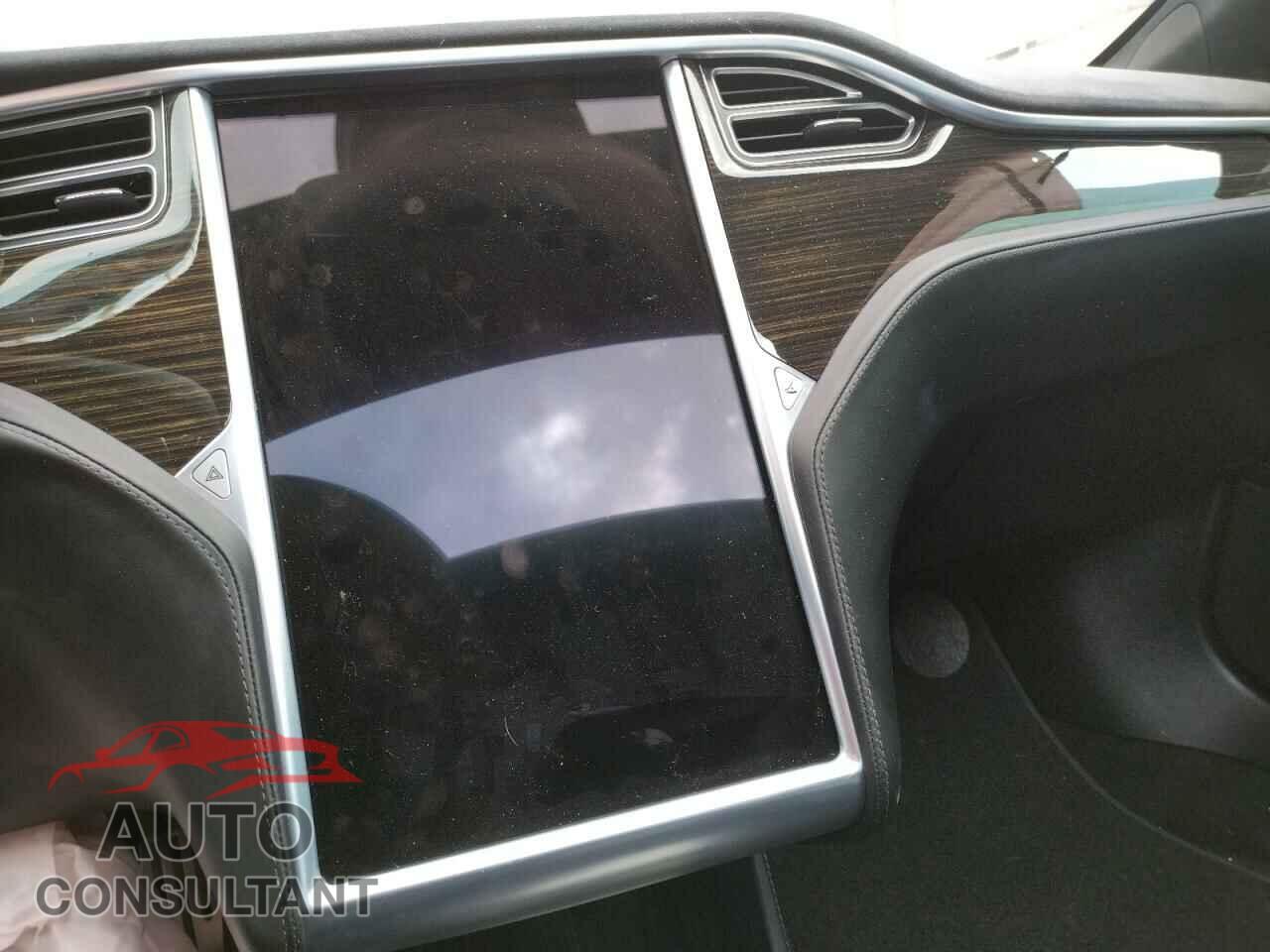 TESLA MODEL S 2016 - 5YJSA1E4XGF127471
