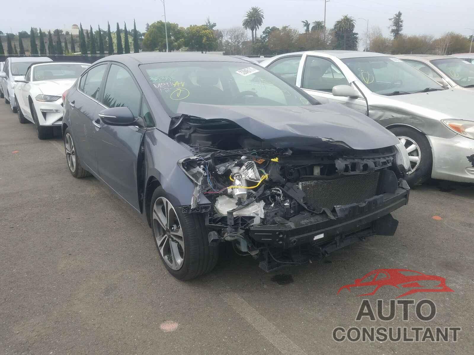 KIA FORTE 2016 - KNAFX4A86G5527505