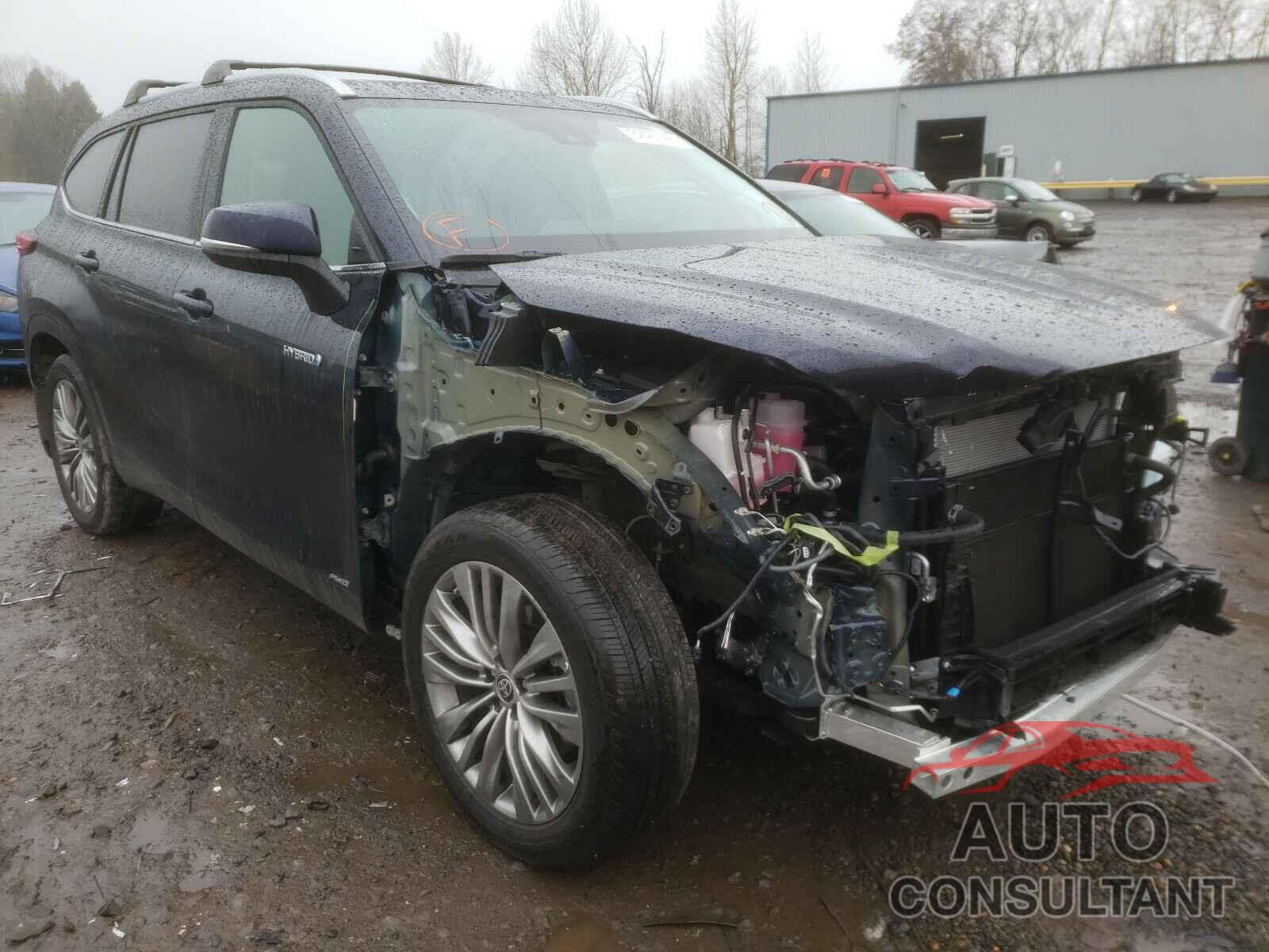 TOYOTA HIGHLANDER 2021 - 5TDEBRCH6MS016230