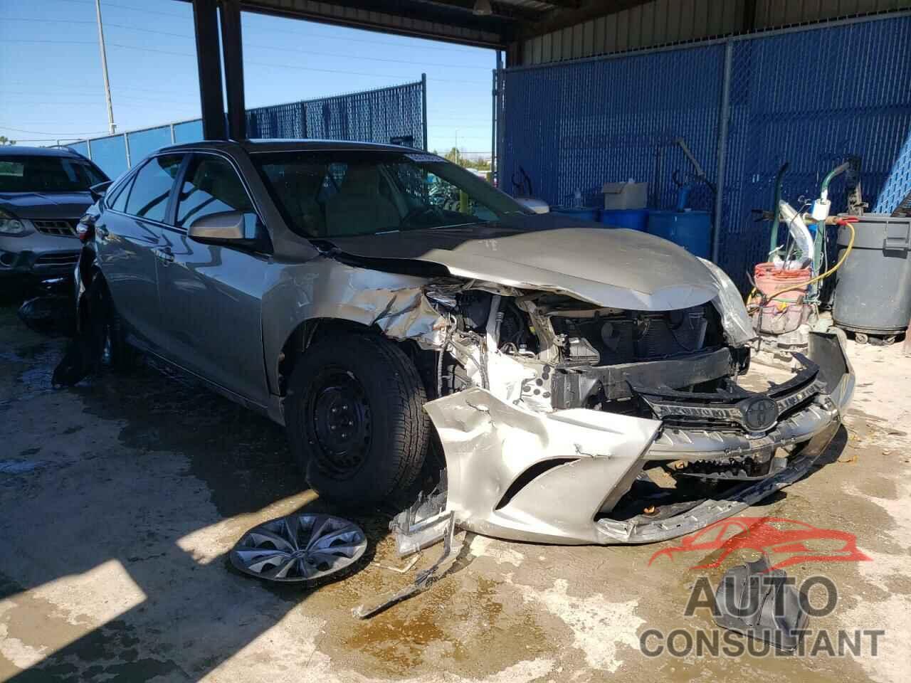 TOYOTA CAMRY 2016 - 4T4BF1FK7GR560897