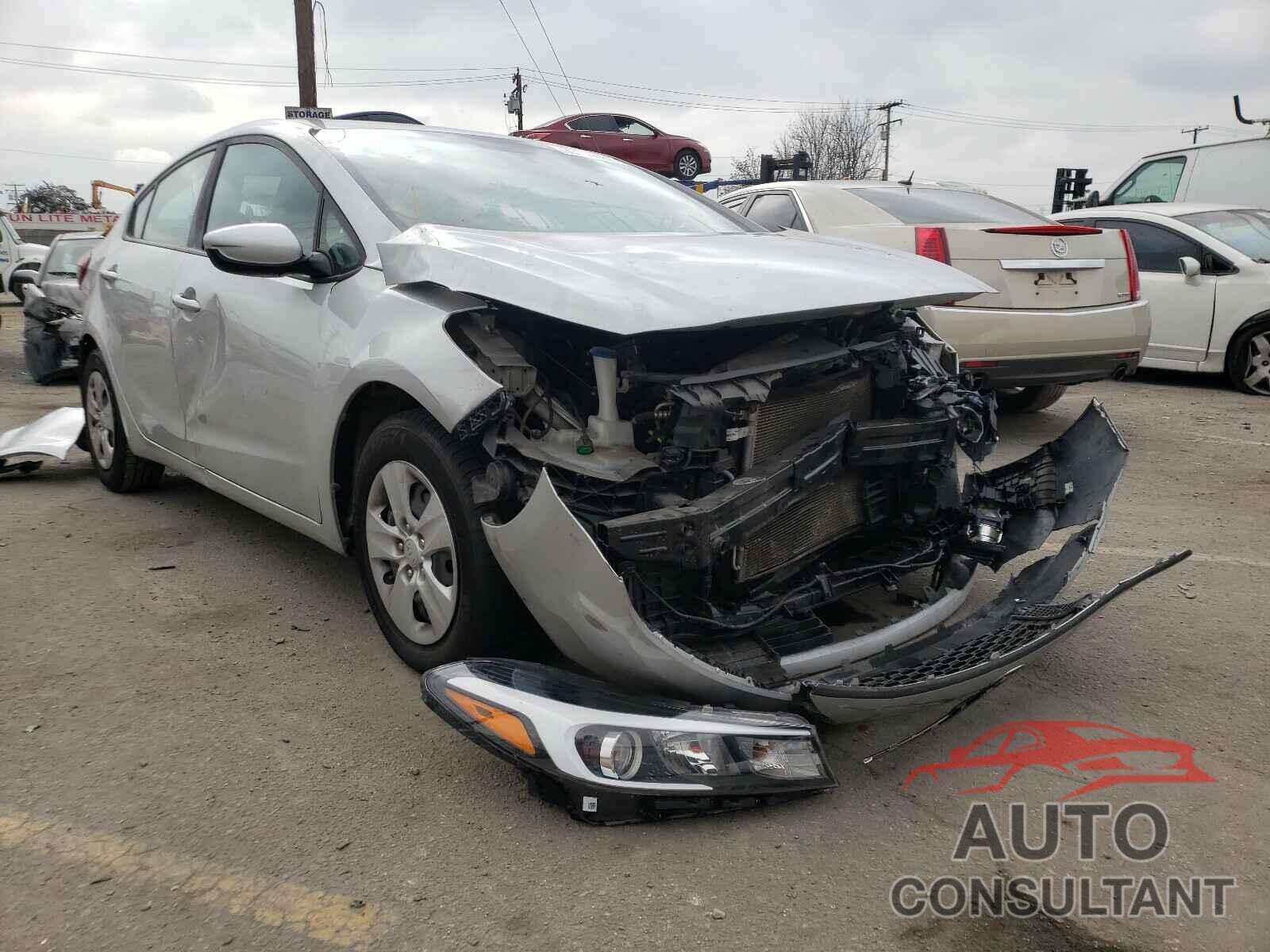 KIA FORTE 2017 - 3KPFK4A73HE084275