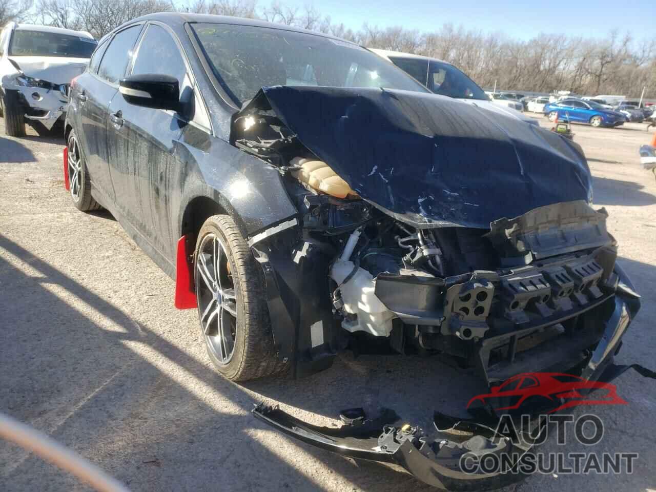 FORD FOCUS 2017 - 1FADP3L98HL274524