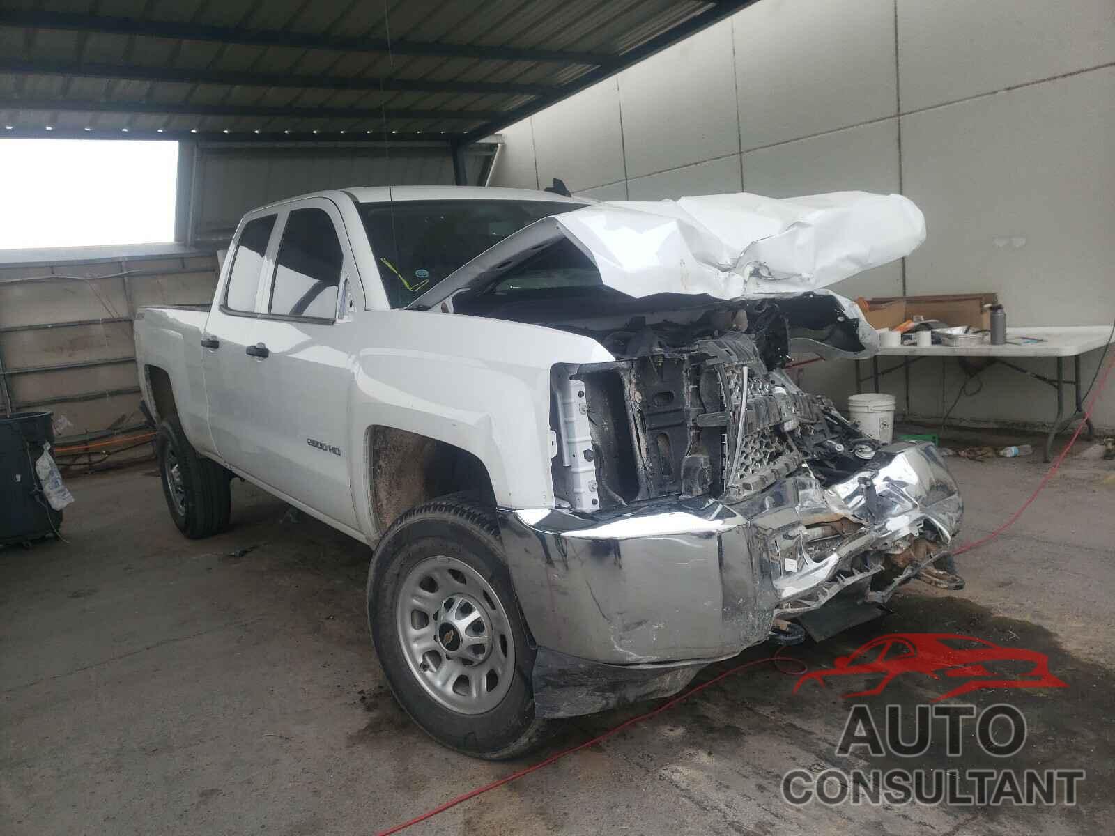 CHEVROLET SILVERADO 2019 - 1HGCR3F90GA023858