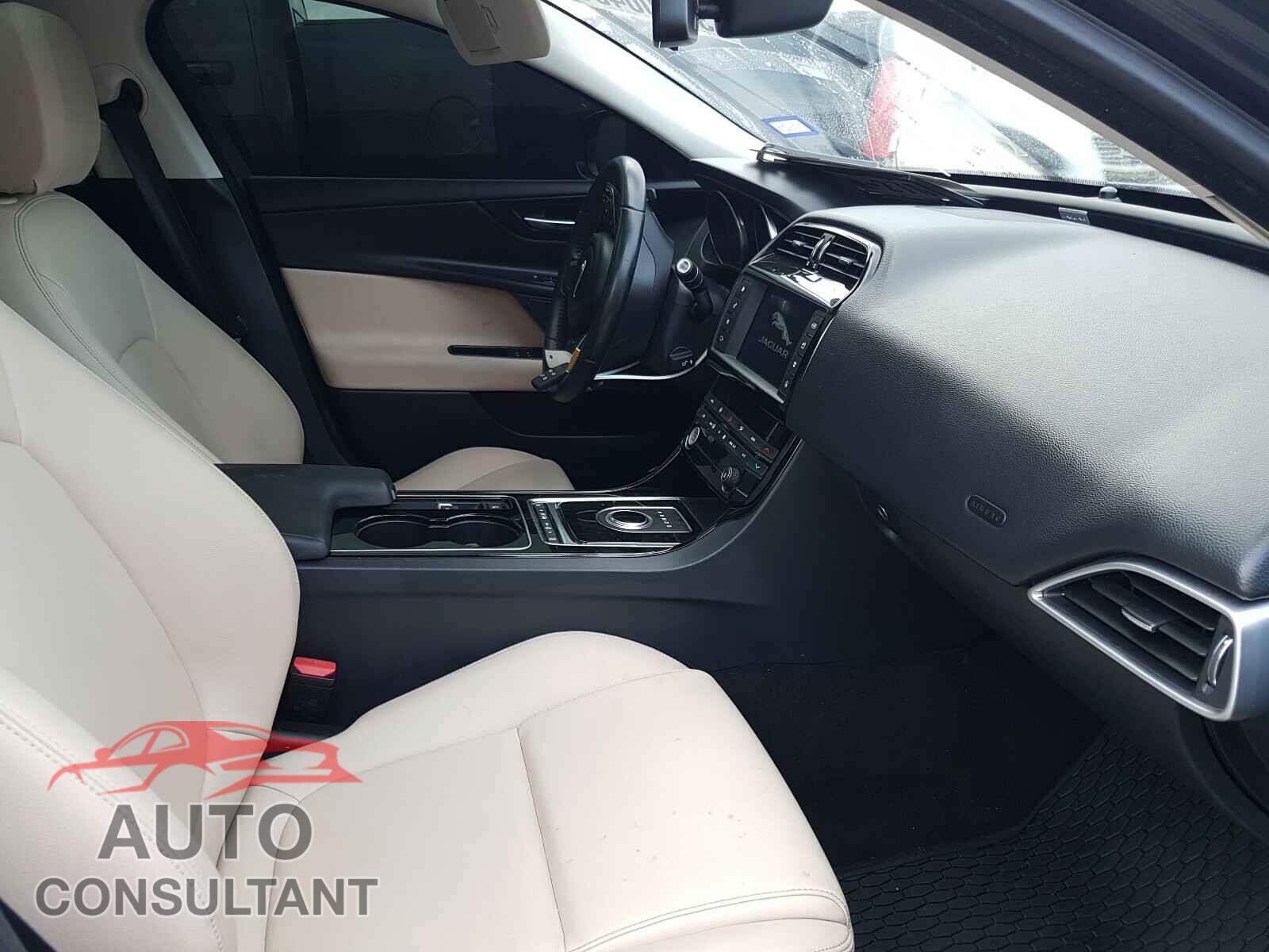 JAGUAR XE 2017 - SAJAD4BN7HA968600