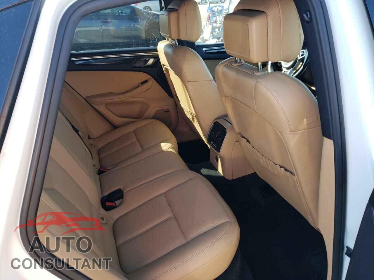 PORSCHE MACAN 2017 - WP1AB2A53HLB16371