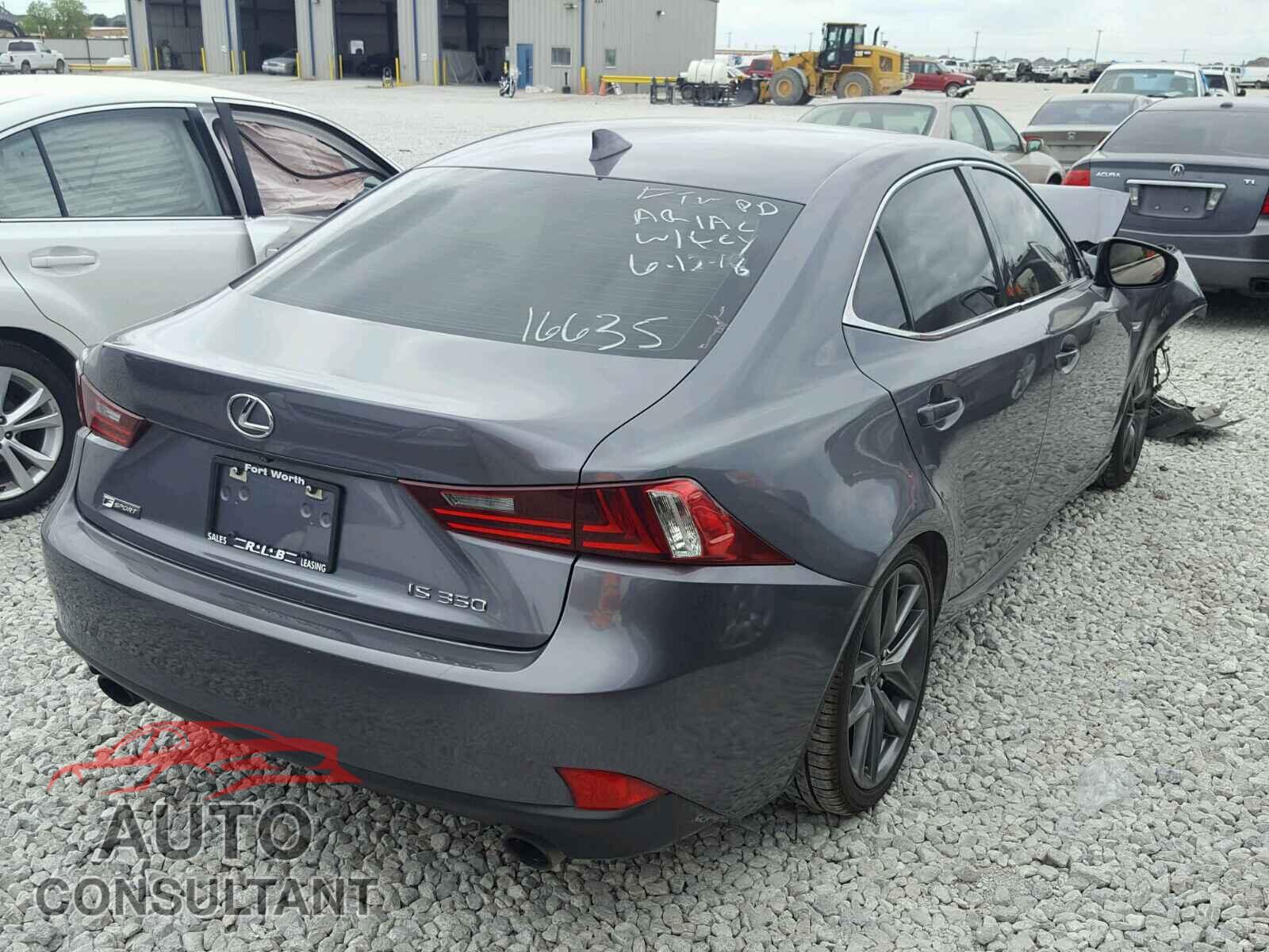 LEXUS IS 2015 - JTHBE1D20F5017029