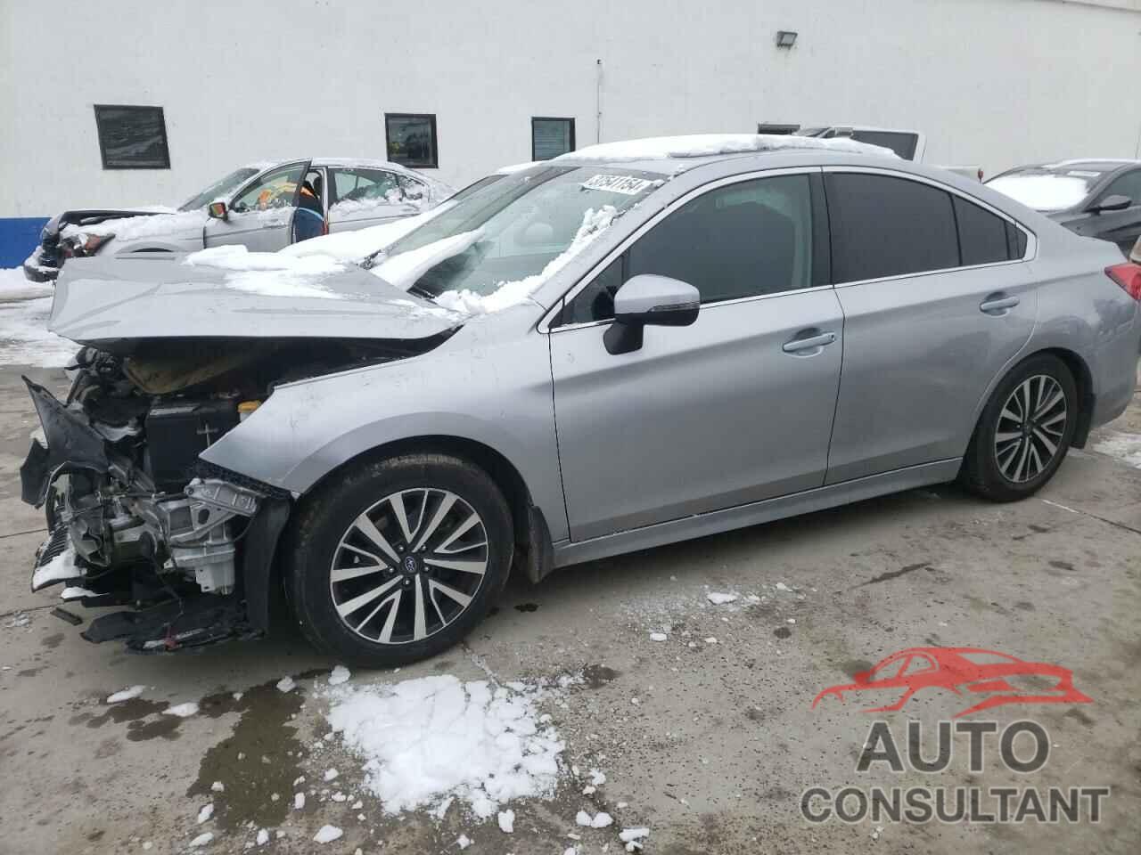 SUBARU LEGACY 2018 - 4S3BNAH62J3011865