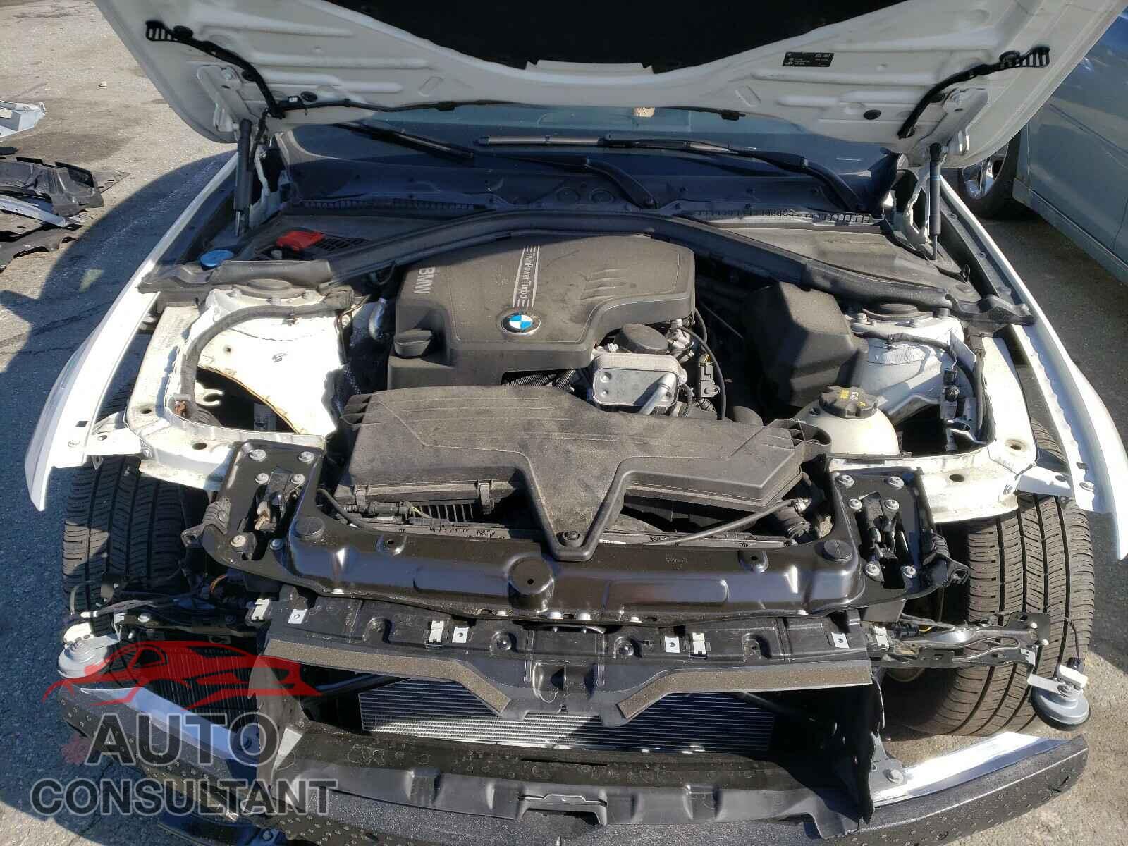 BMW 3 SERIES 2016 - WBA8E3G5XGNU03842