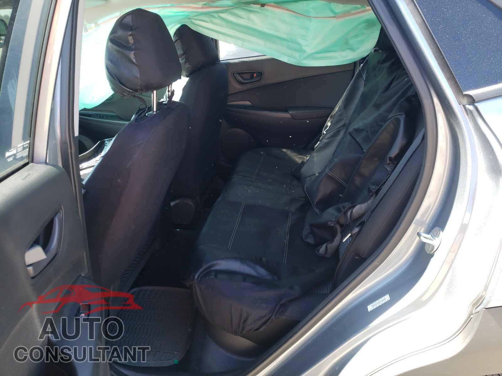HYUNDAI KONA 2019 - KM8K6CAA5KU320051