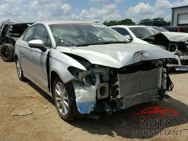 FORD FUSION 2017 - 3FA6P0LU8HR191060