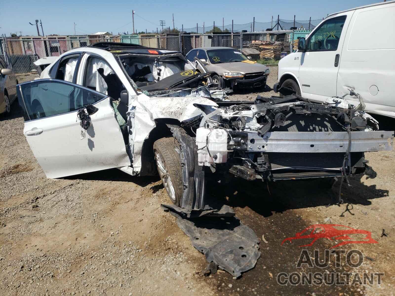 TOYOTA CAMRY 2019 - 4T1B11HK2KU679911