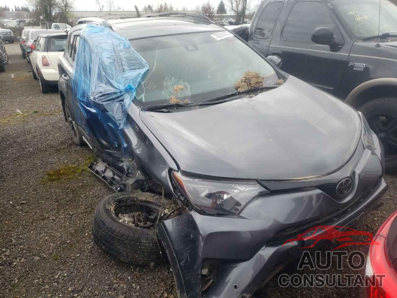 TOYOTA RAV4 2018 - 2T3RFREV4JW716959