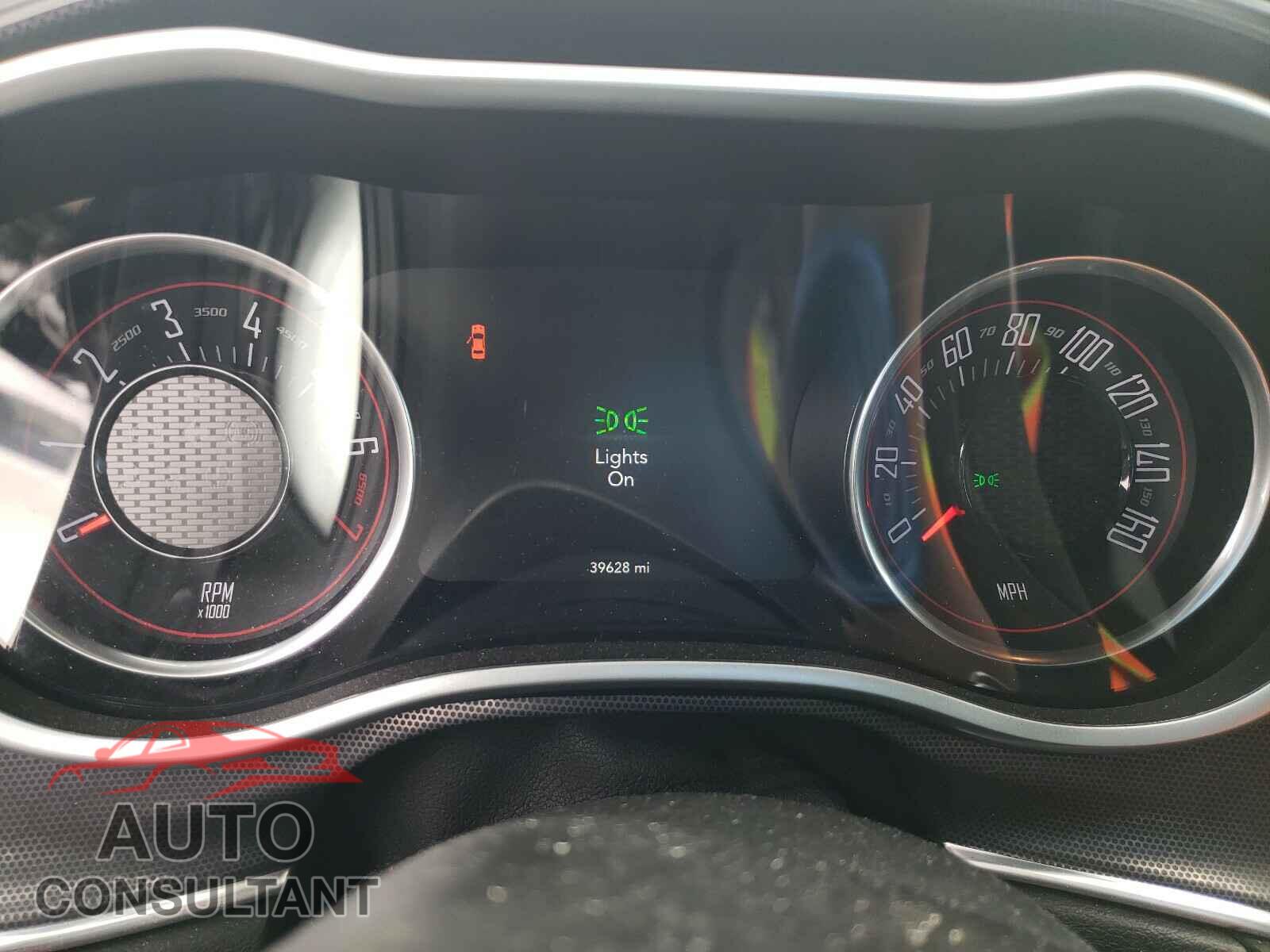 DODGE CHALLENGER 2017 - 2C3CDZGG8HH574625
