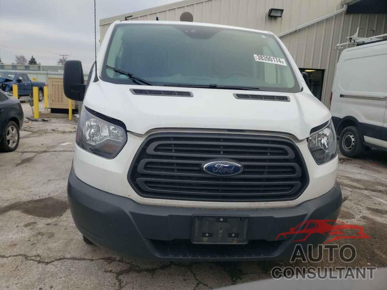 FORD TRANSIT 2018 - 1FTYR2YMXJKB11639