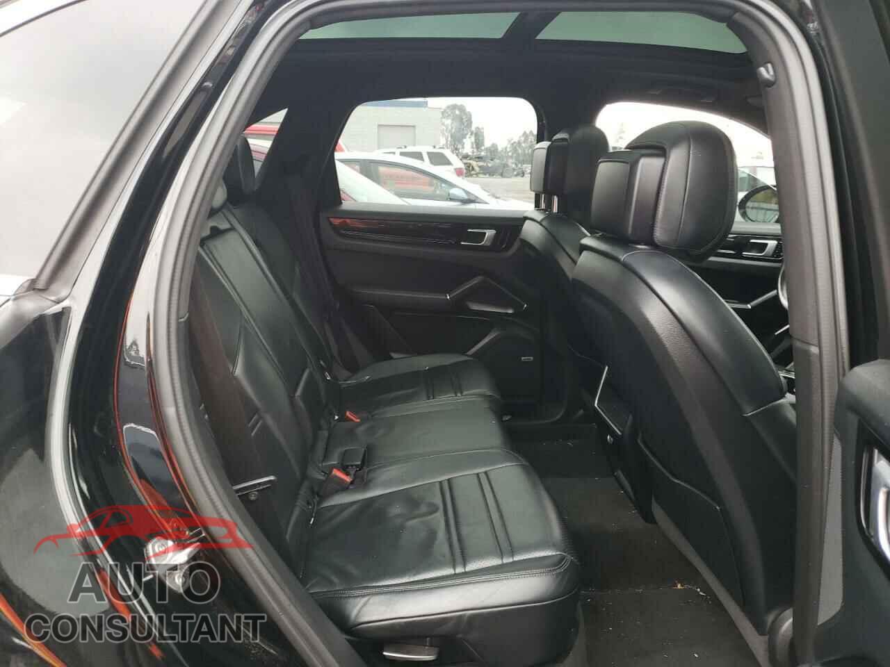 PORSCHE CAYENNE 2019 - WP1AA2AY4KDA03608