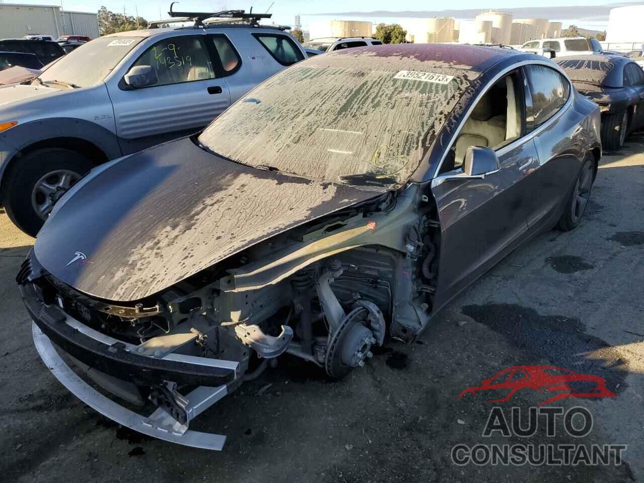 TESLA MODEL 3 2018 - 5YJ3E1EA9JF157566