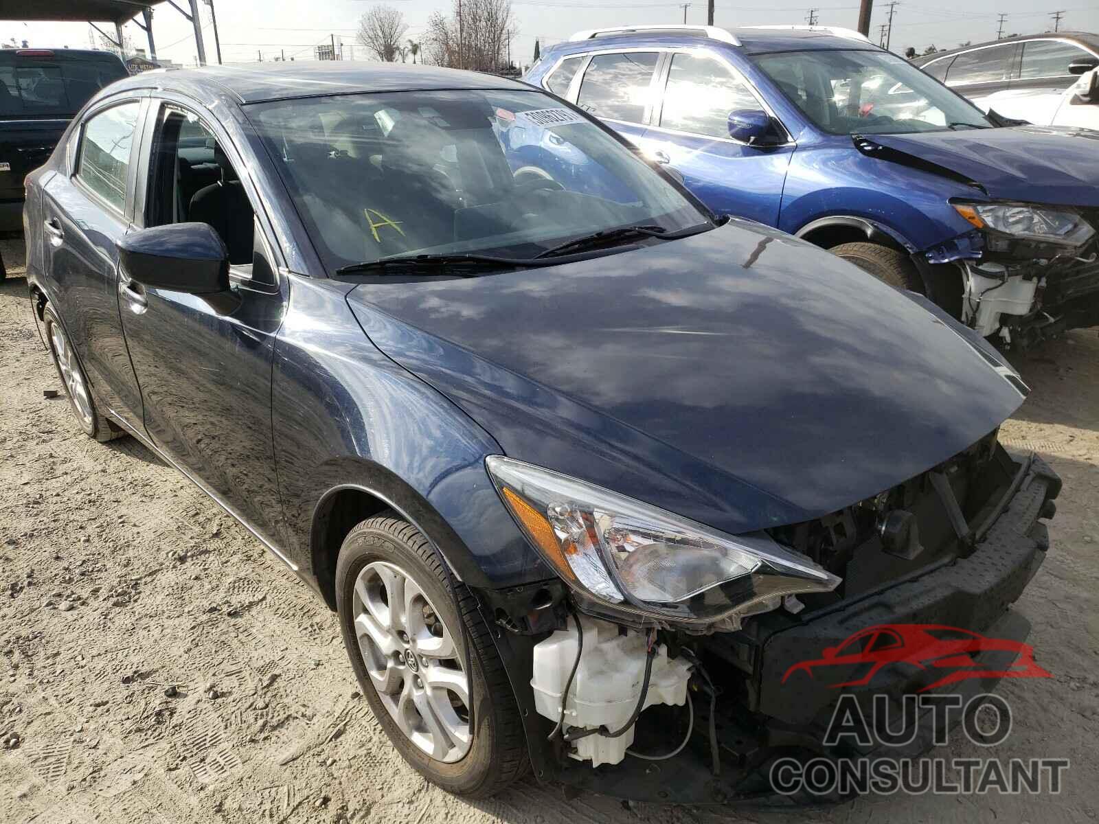TOYOTA YARIS 2017 - 3MYDLBYV0HY171144