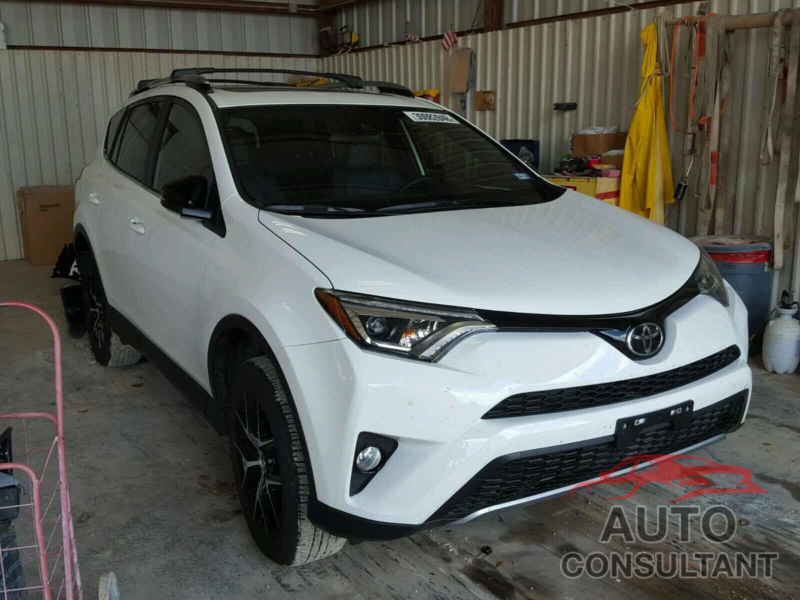 TOYOTA RAV4 2017 - JTMNFREV3HJ139302