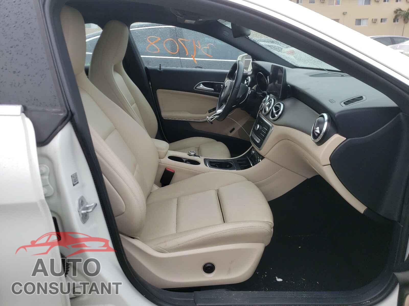 MERCEDES-BENZ C CLASS 2017 - WDDSJ4EB5HN438024