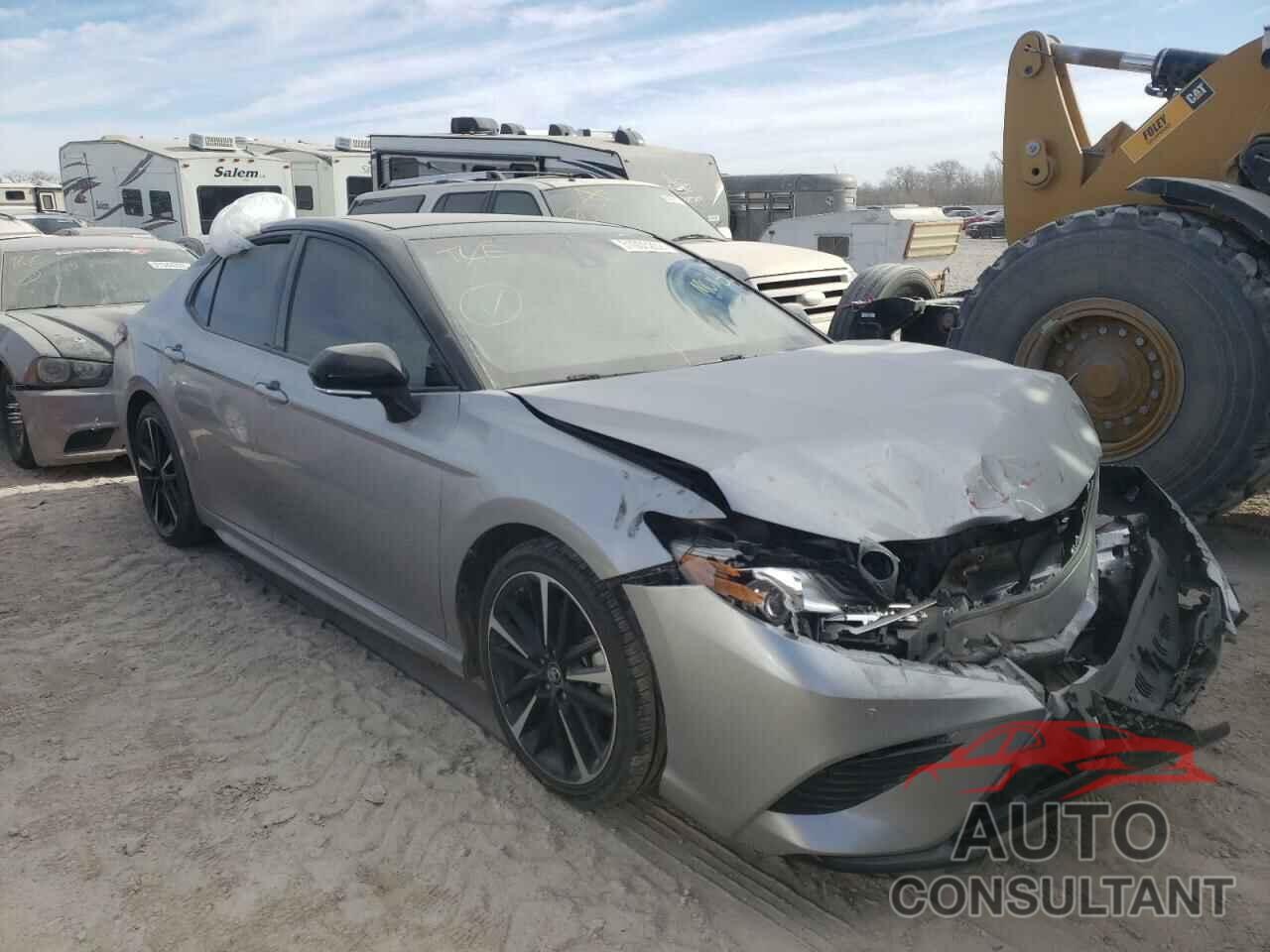 TOYOTA CAMRY 2018 - 4T1BZ1HK8JU021100