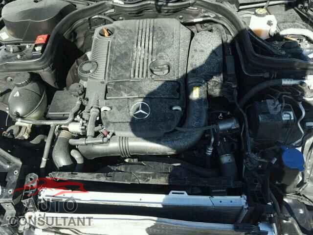 MERCEDES-BENZ C250 2013 - WDDGJ4HB8DF950205