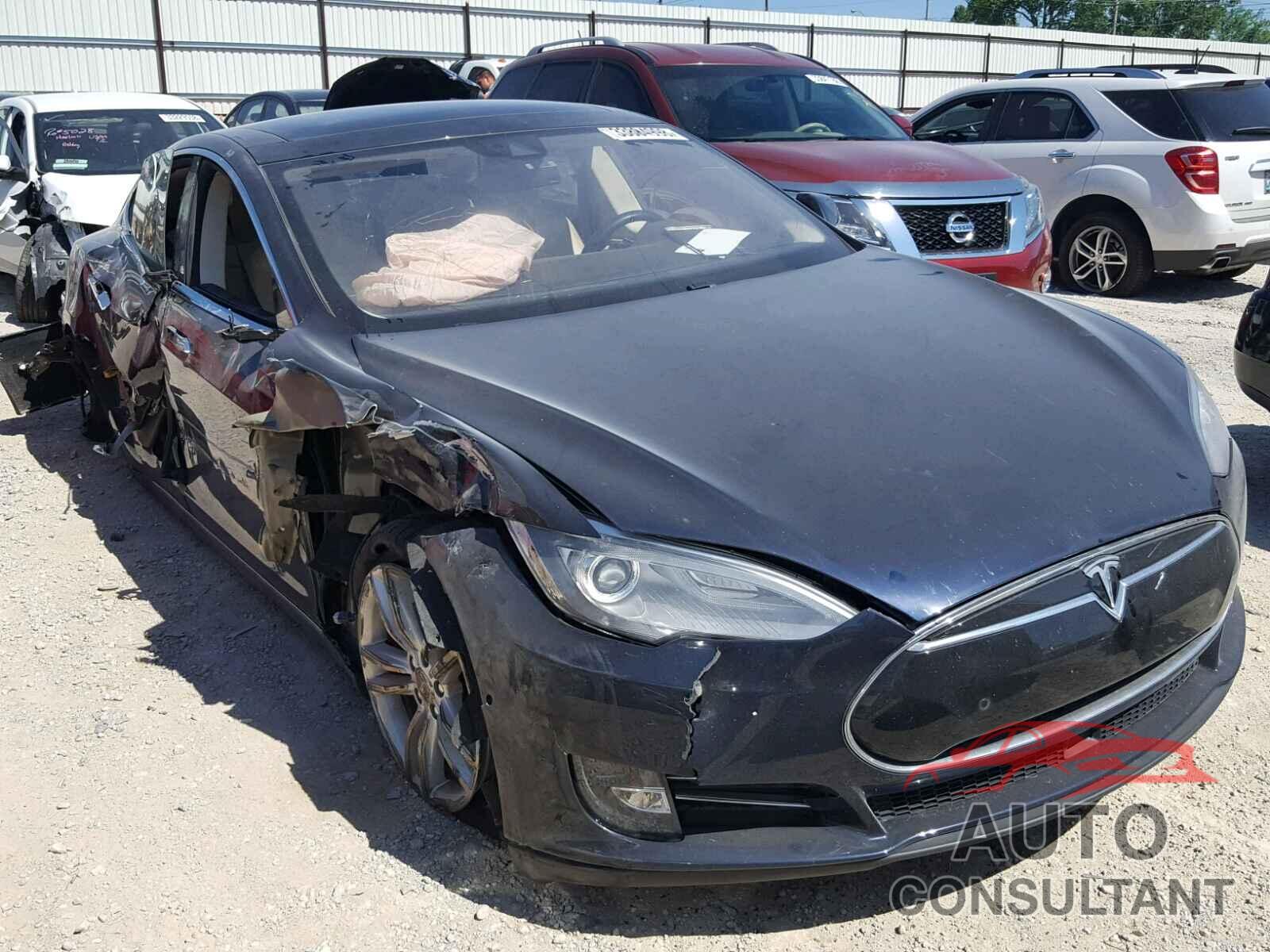 TESLA MODEL S 85 2015 - 3VWL17AJ1GM260406