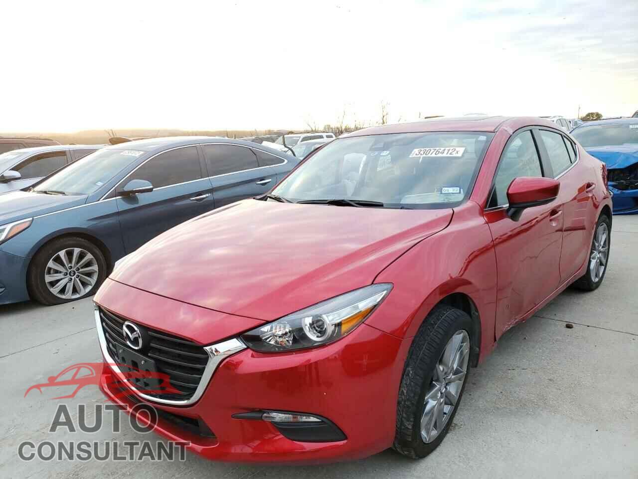 MAZDA 3 2018 - 3MZBN1V30JM172320