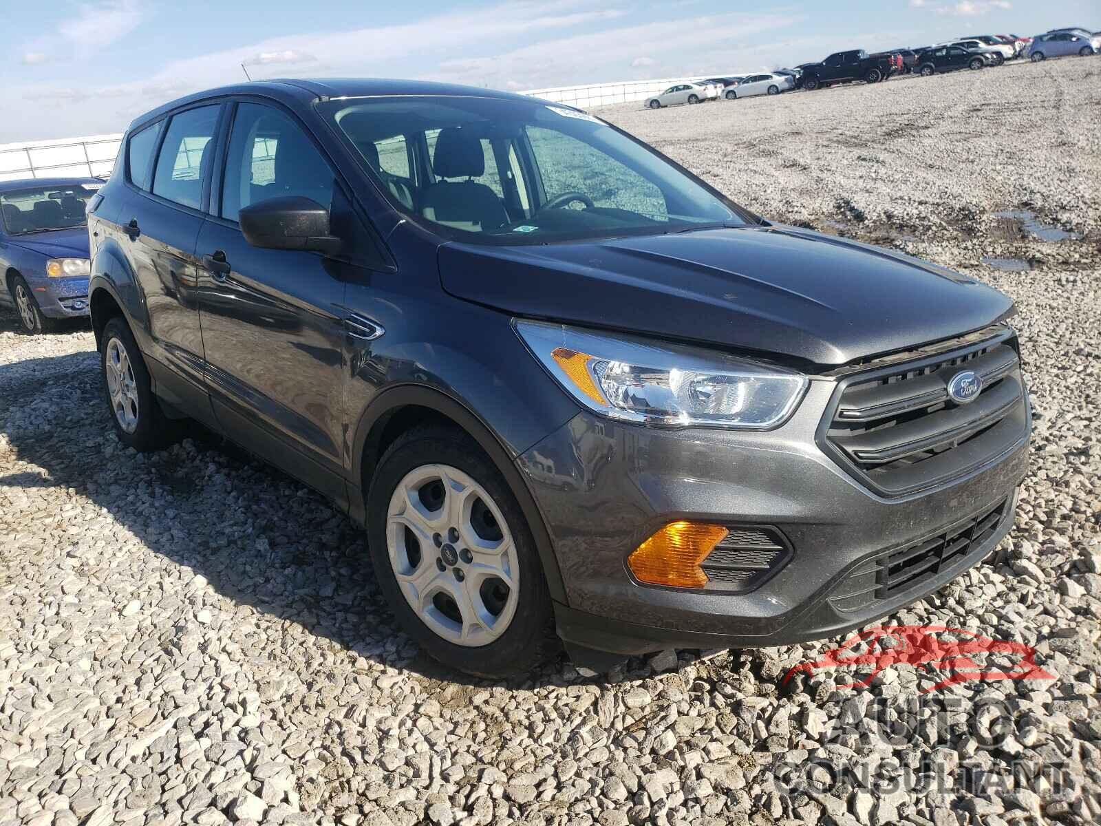 FORD ESCAPE 2017 - 1FMCU0F79HUB73618