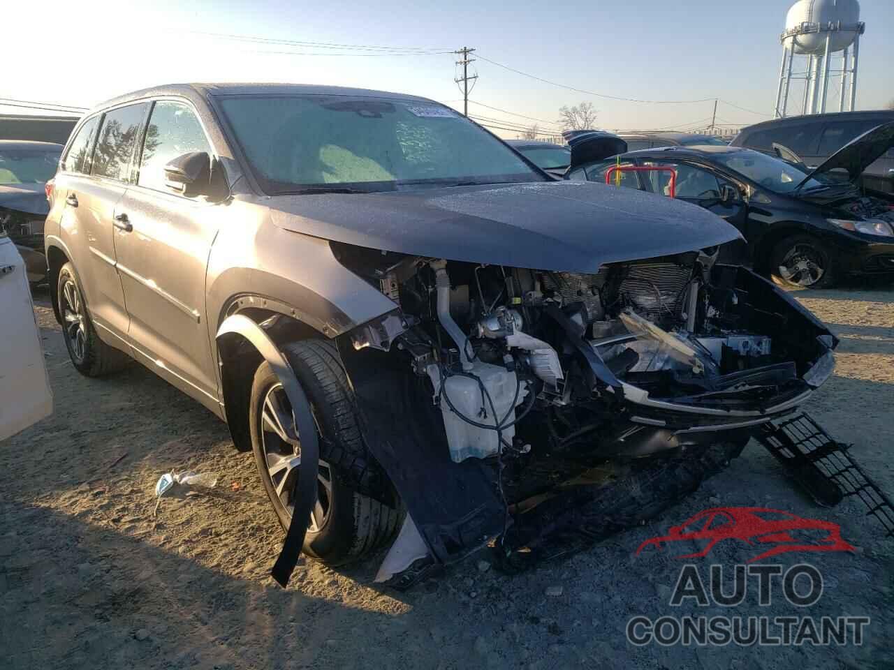 TOYOTA HIGHLANDER 2018 - 5TDBZRFH1JS894945