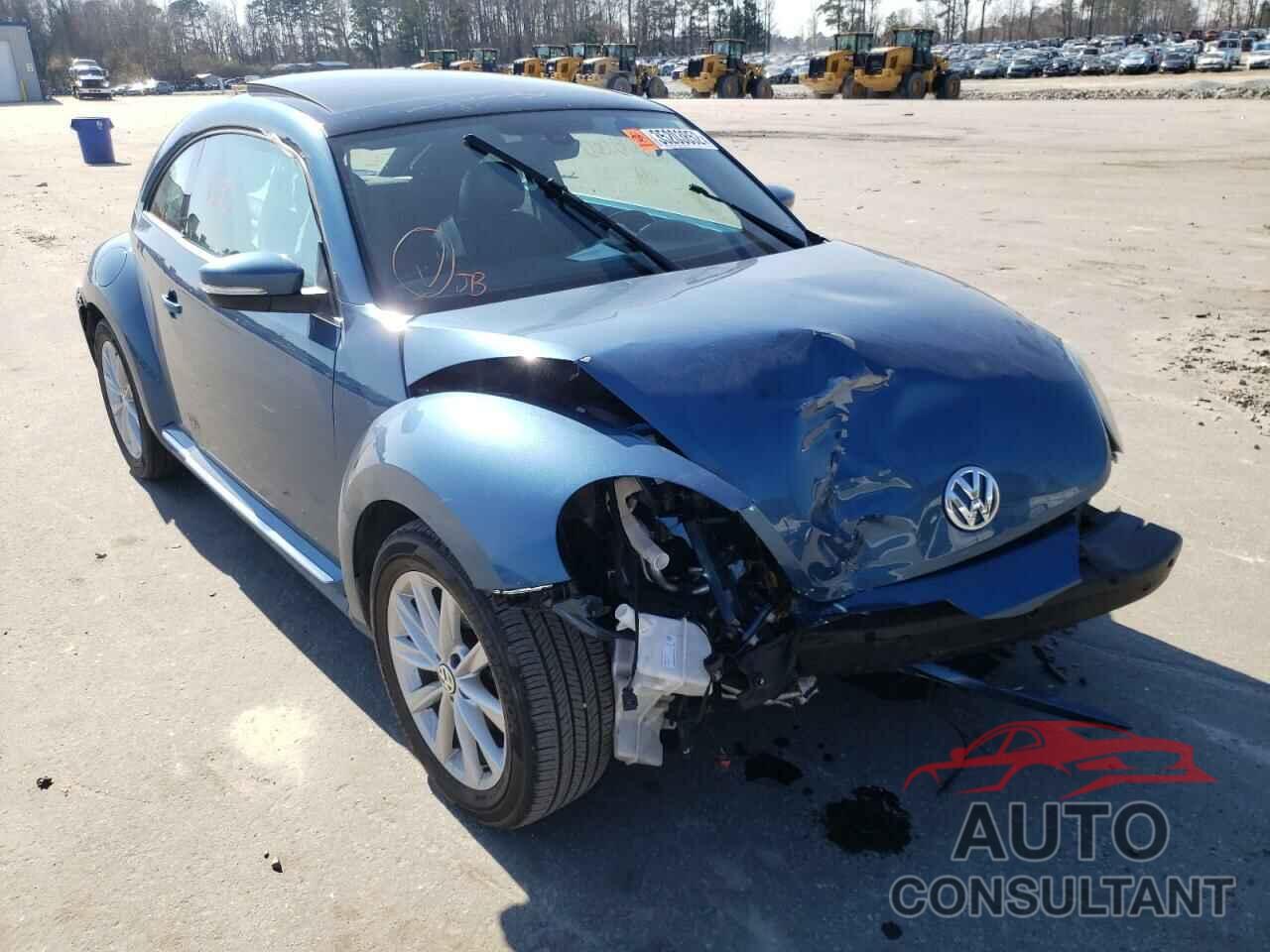 VOLKSWAGEN BEETLE 2018 - 3VWJD7AT9JM710973