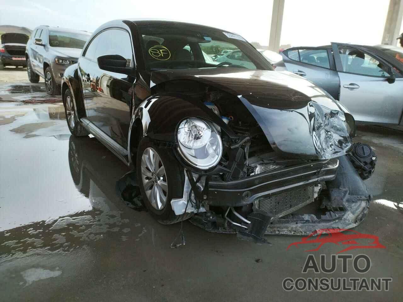 VOLKSWAGEN BEETLE 2017 - 3VWF17AT0HM617414