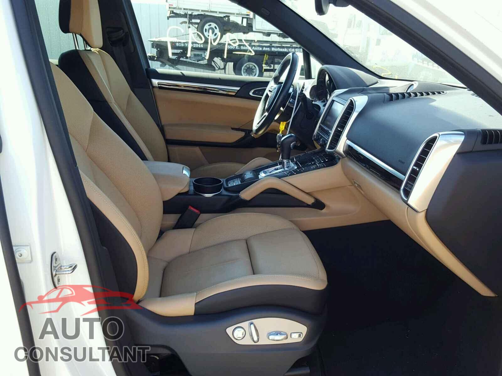 PORSCHE CAYENNE 2016 - WP1AE2A21GLA63844