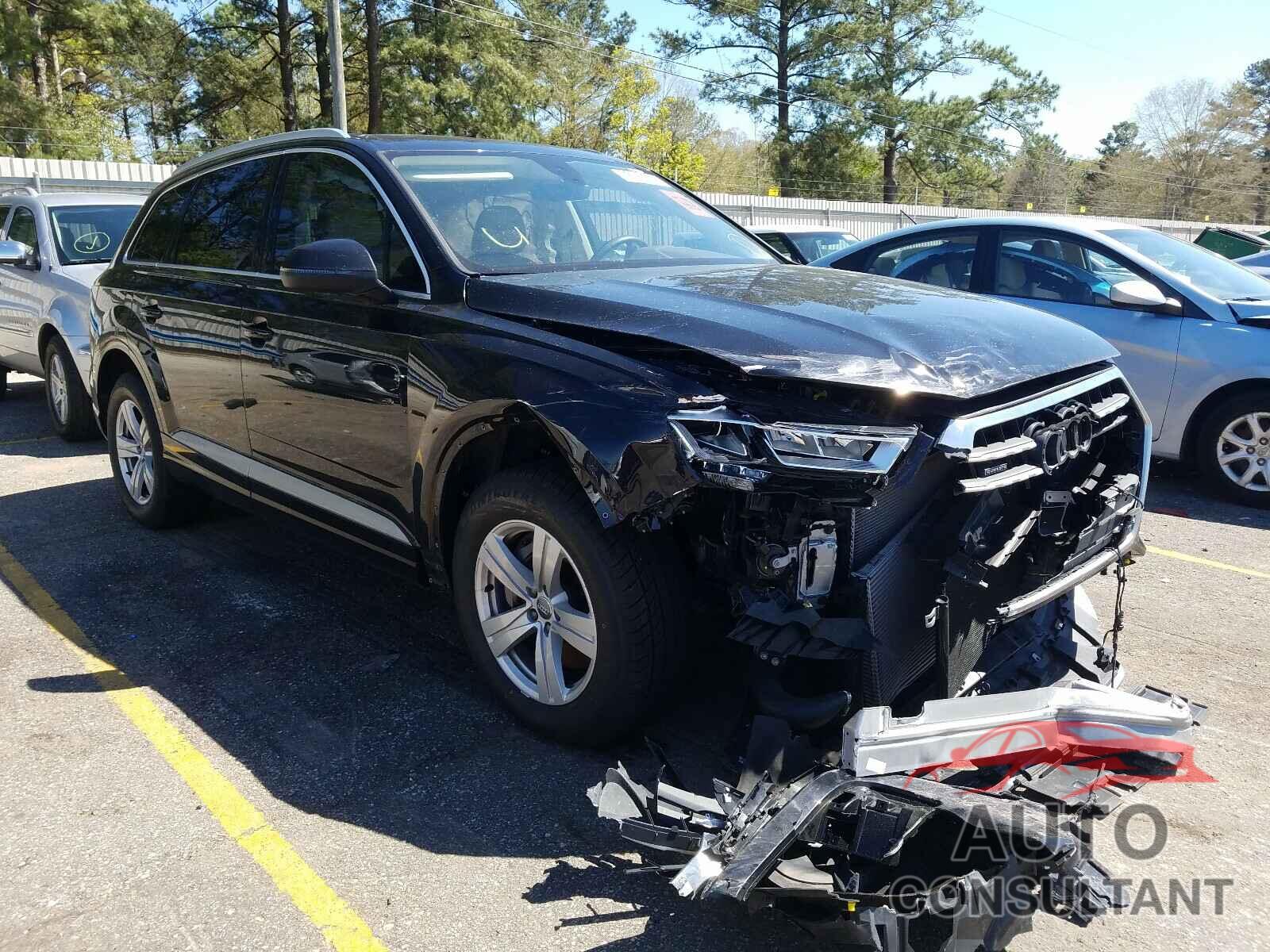 AUDI Q7 2019 - WA1LHAF77KD020803