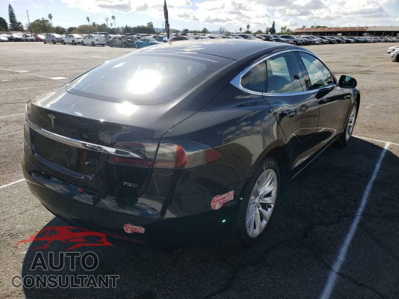 TESLA MODEL S 2018 - 5YJSA1E28JF277343