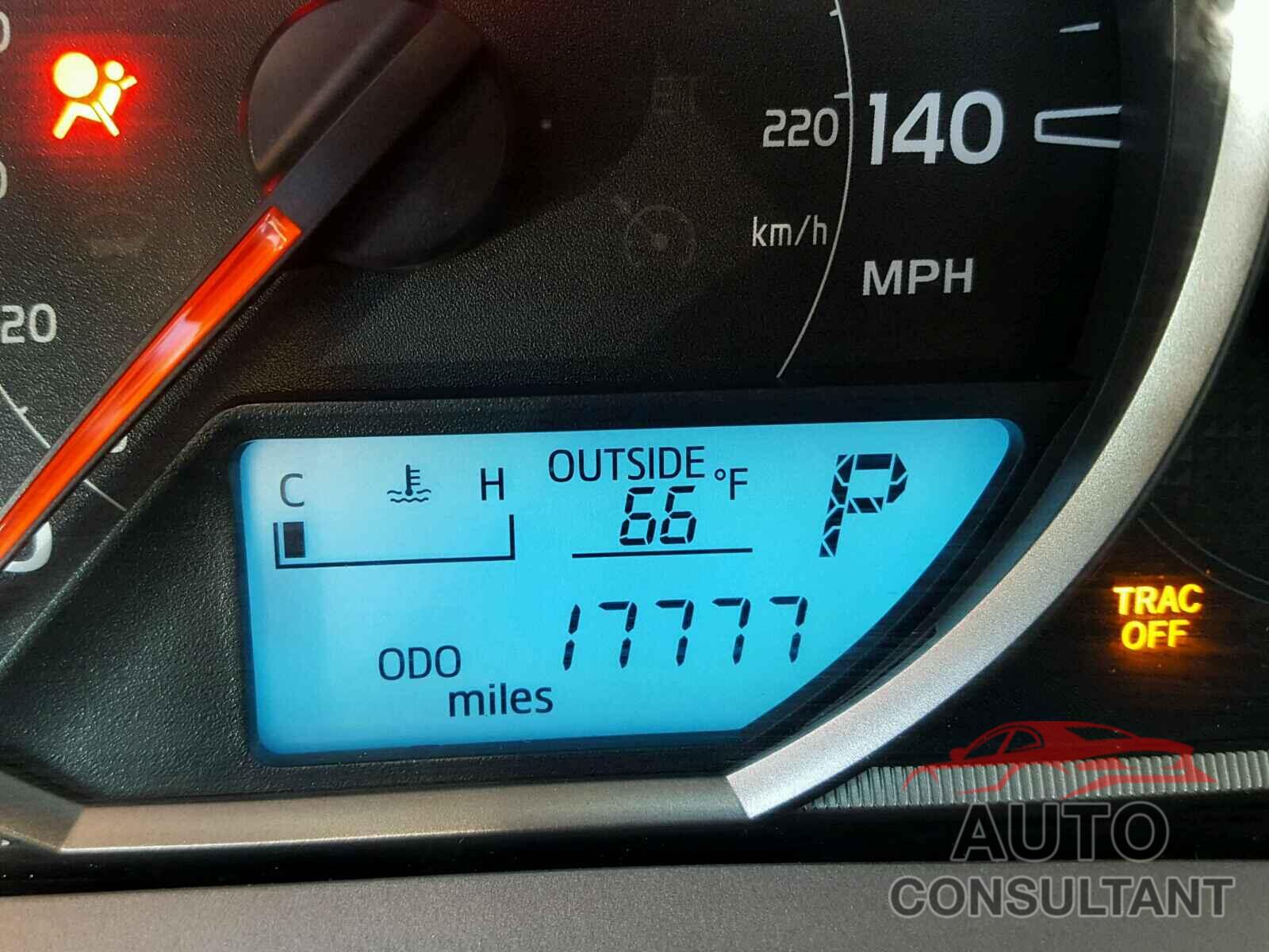 TOYOTA RAV4 2015 - JTMZFREV1FD074821