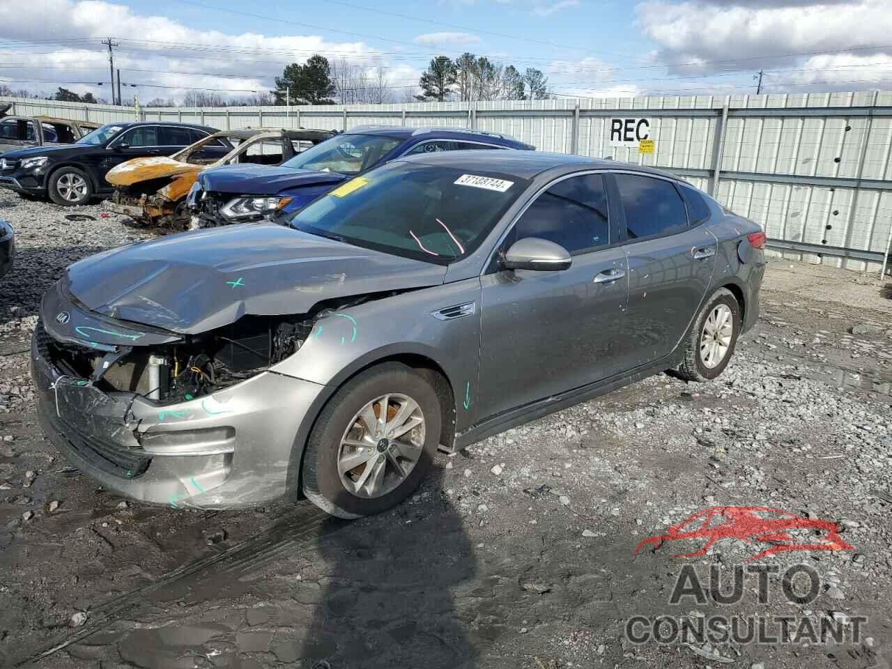 KIA OPTIMA 2018 - 5XXGT4L33JG199306