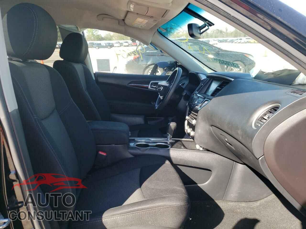 NISSAN PATHFINDER 2017 - 5N1DR2MN8HC654677