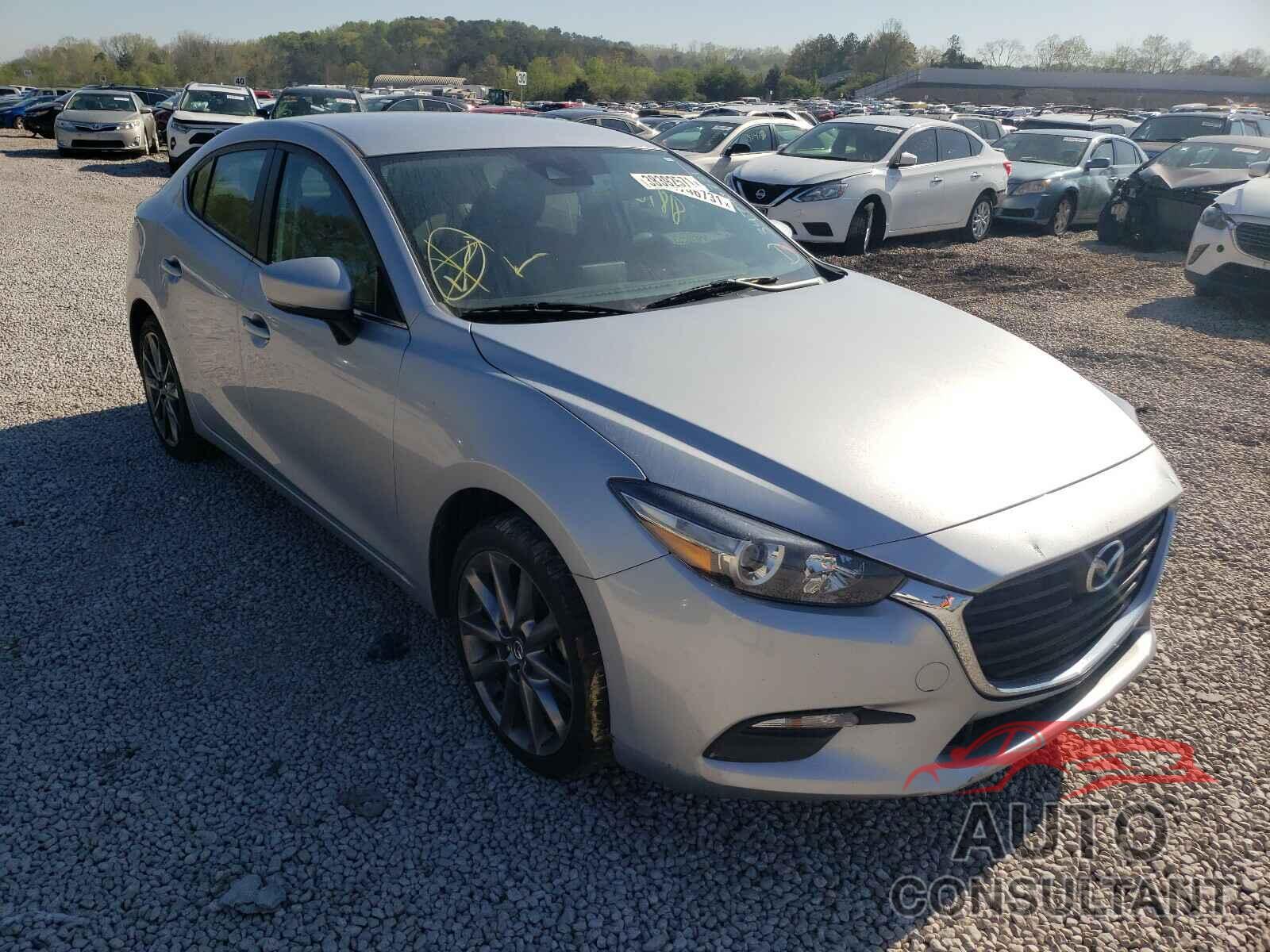 MAZDA 3 2018 - 3MZBN1V35JM200306