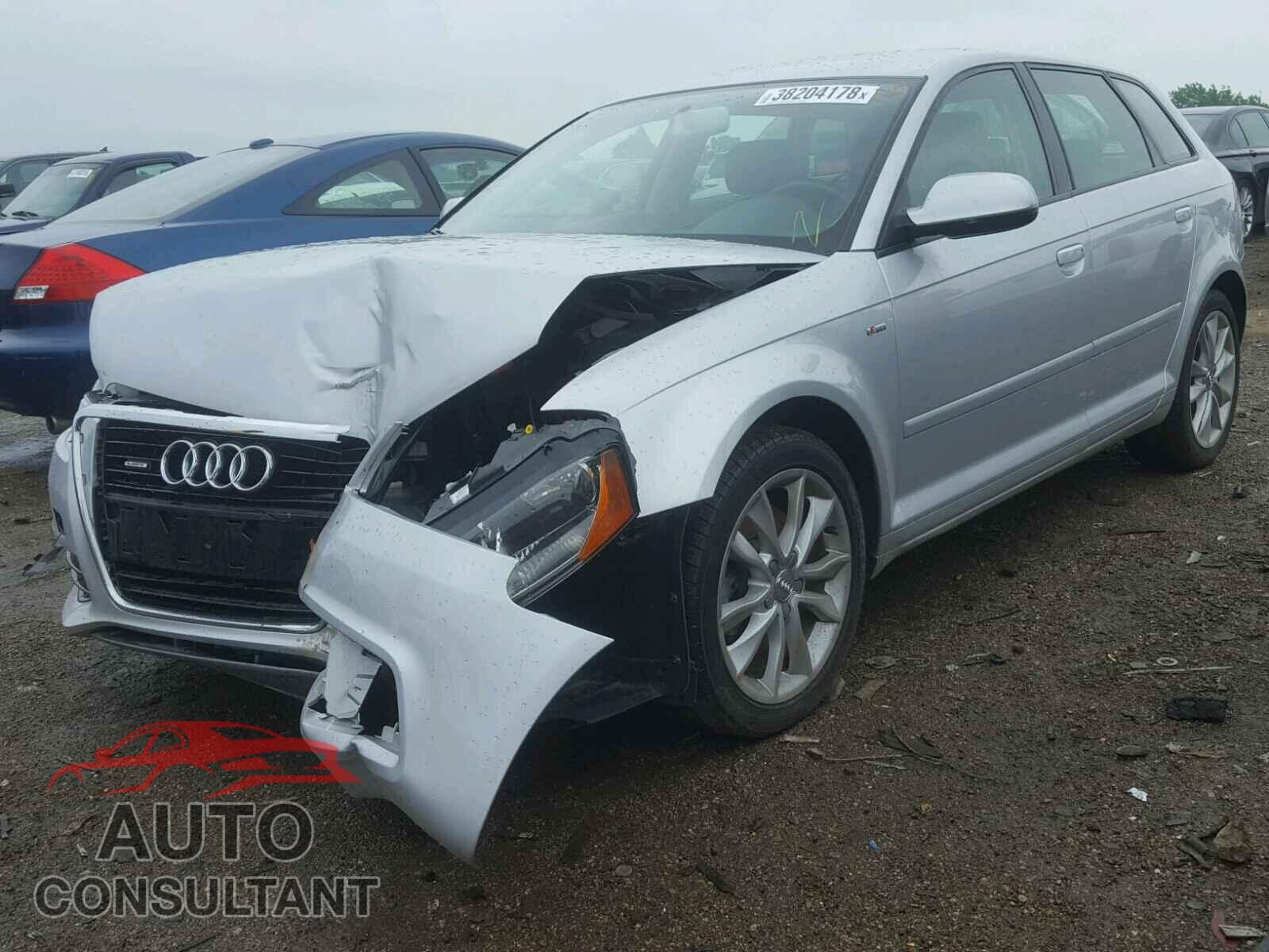 AUDI A3 2011 - WAUDFAFM7BA020353