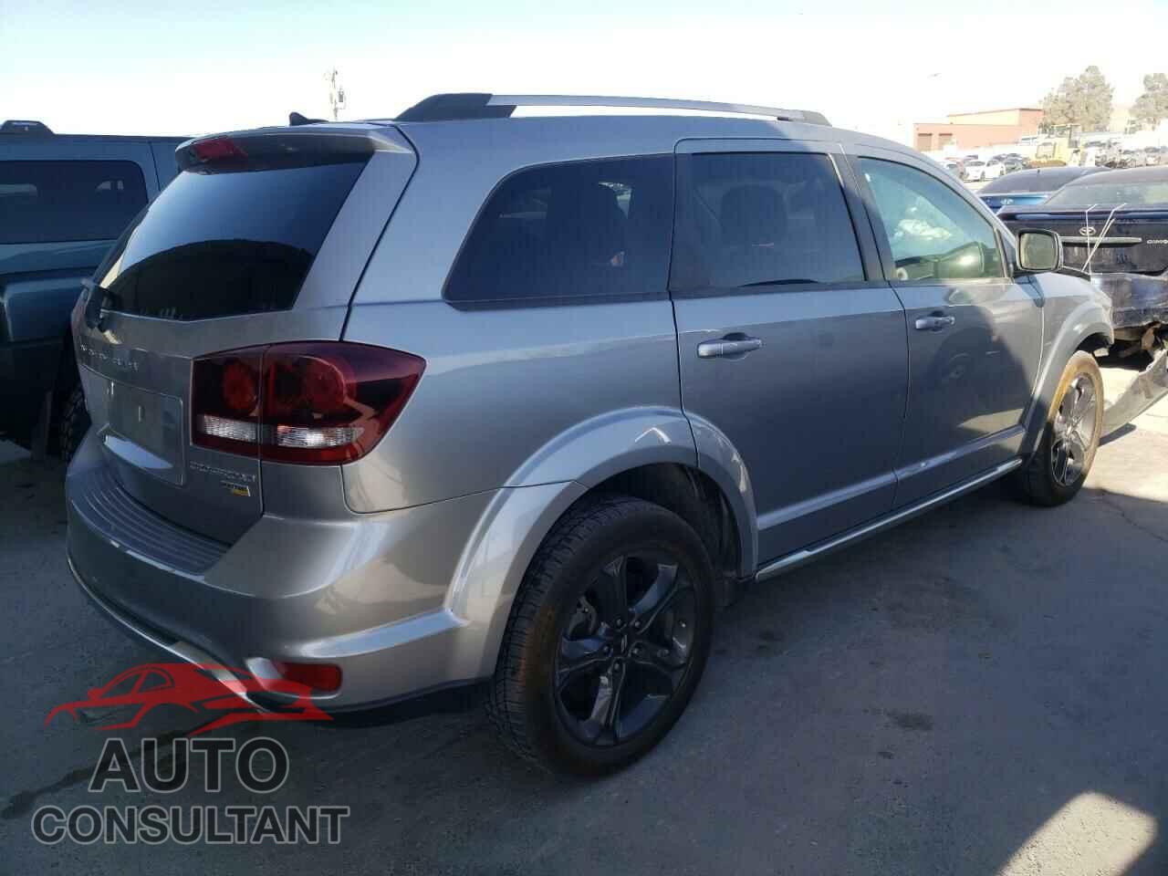 DODGE JOURNEY 2018 - 3C4PDCGG5JT352177