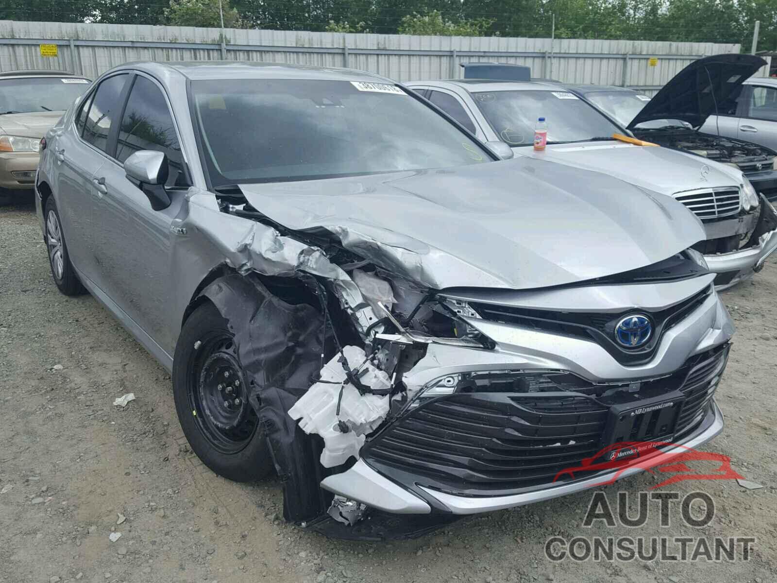 TOYOTA CAMRY 2018 - 4T1B31HK9JU503205