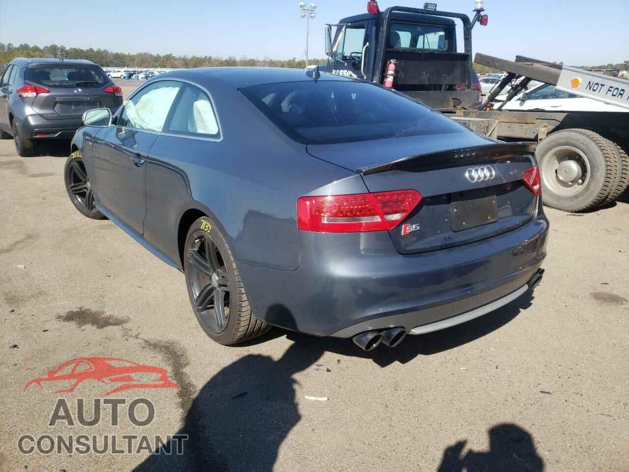 AUDI S5/RS5 2011 - WAUCVAFR8BA083150