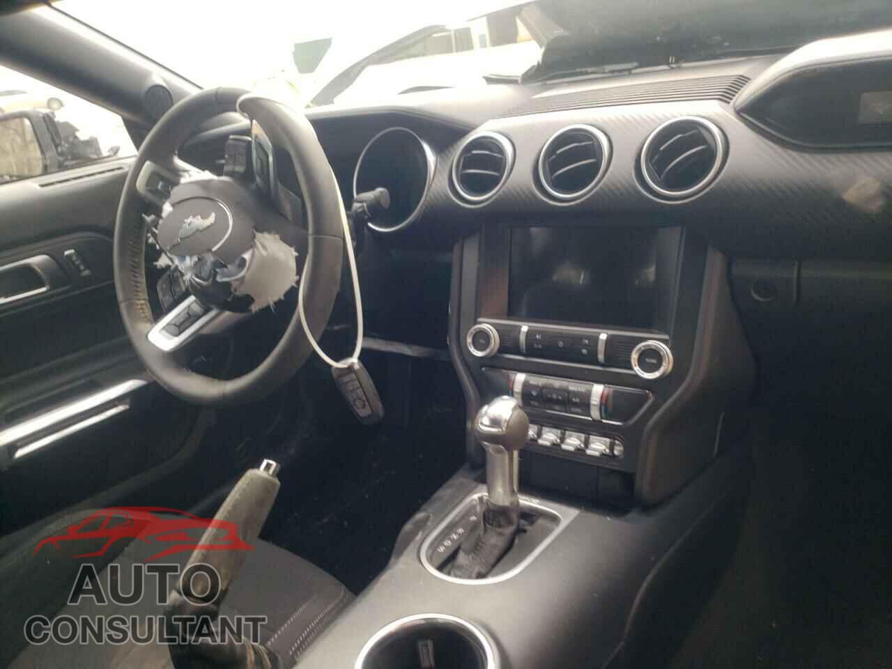 FORD MUSTANG 2021 - 1FA6P8TH8M5138809