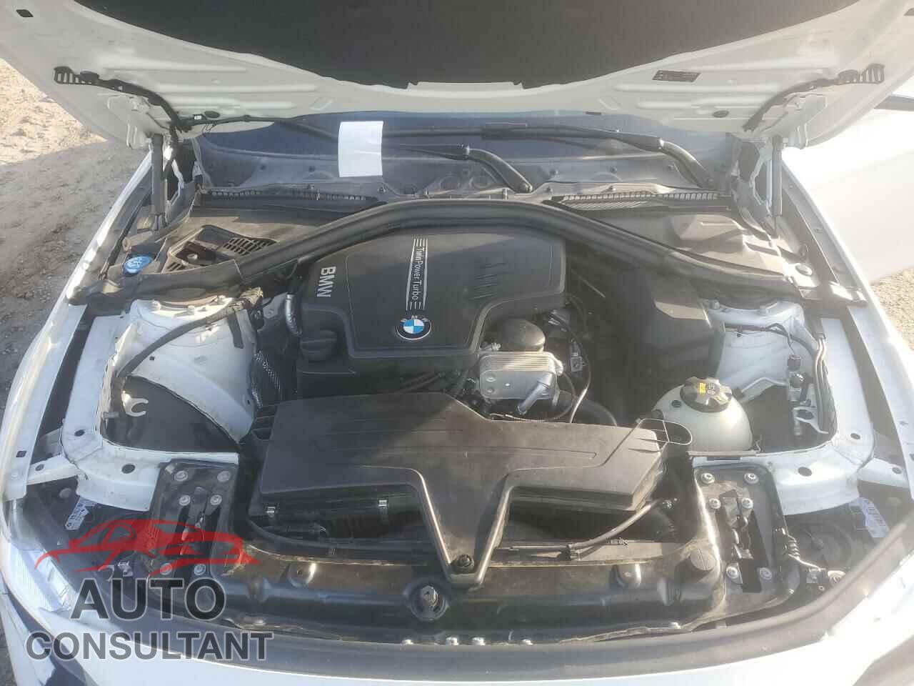 BMW 3 SERIES 2016 - WBA8E9G50GNU28834