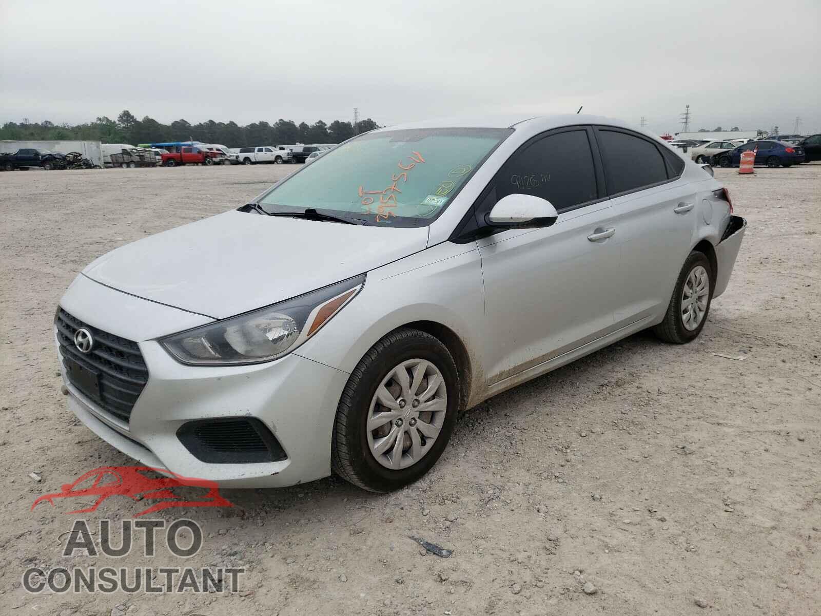 HYUNDAI ACCENT 2018 - 3KPC24A36JE012329